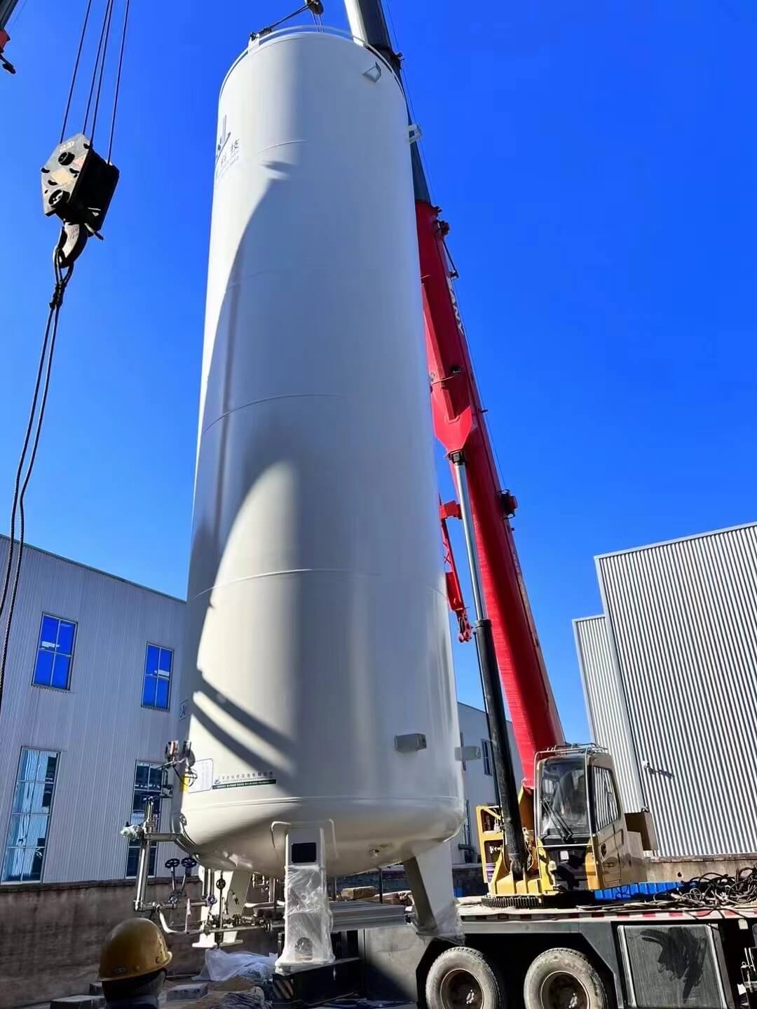 Nitrogen Buffer Tanks Installation